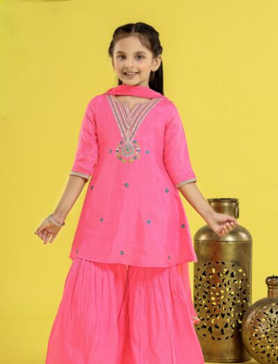 Mastarang Viscose Three Fourth Sleeves Floral Embroidered Kurti Sharara Set With Dupatta - Pink